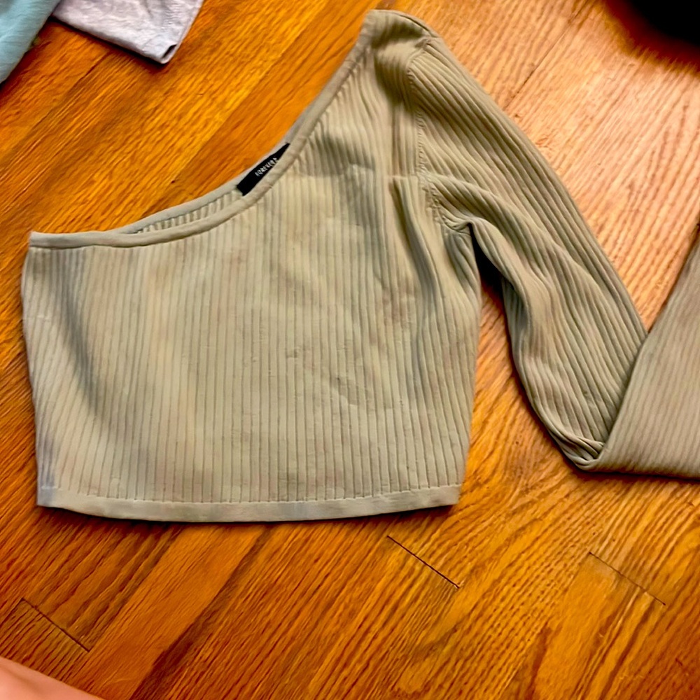 One shoulder/sleeve crop top
